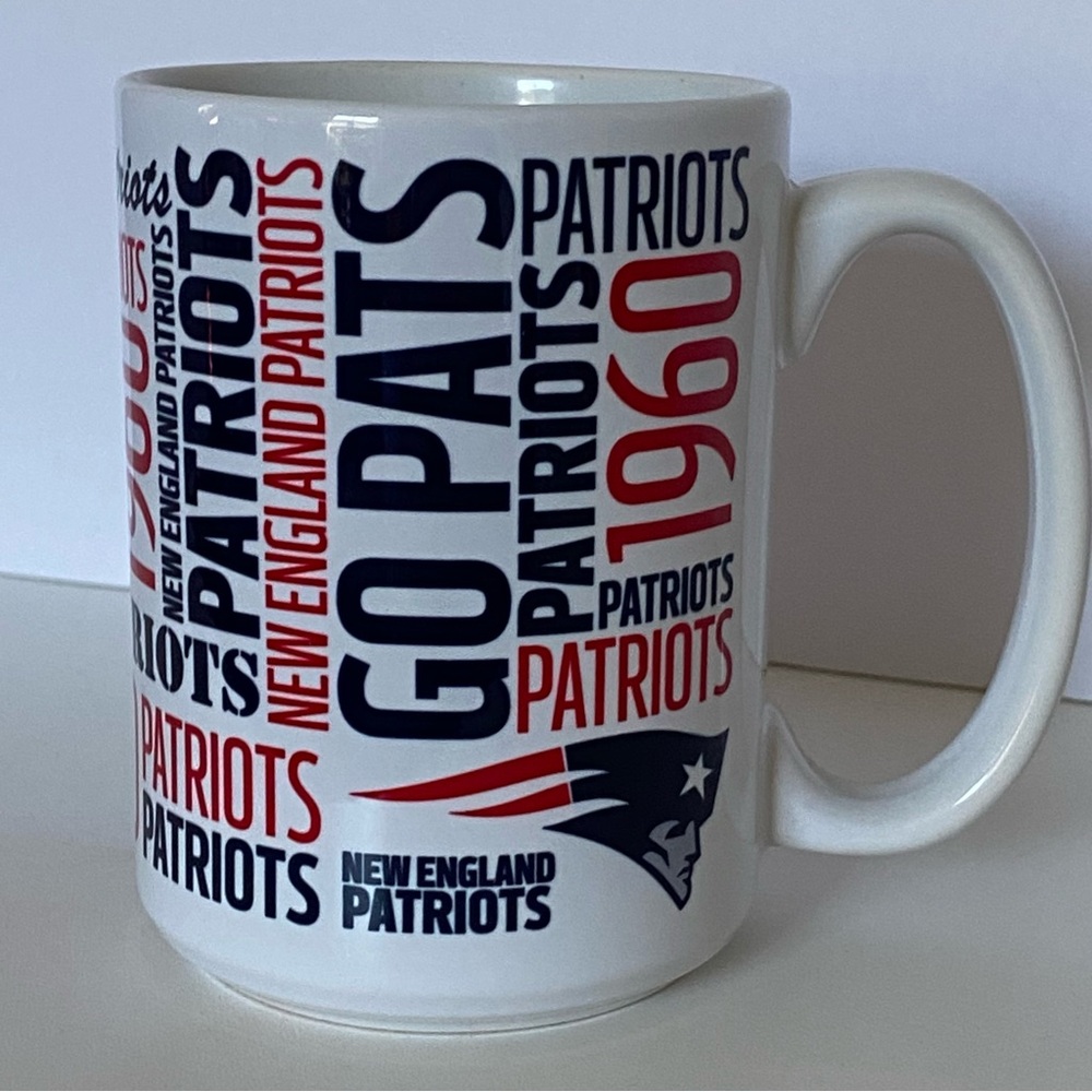 New England Patriots Mug Logo Go Pats! 1960 Red Blue Sayings Ceramic 4.5” tall